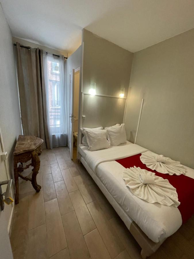 Hotel Central Saint-Denis  Exterior photo